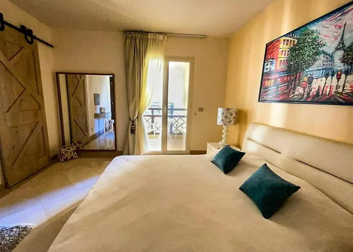 Azzurra Panoramic Sea & Pool View 1br * Hurghada