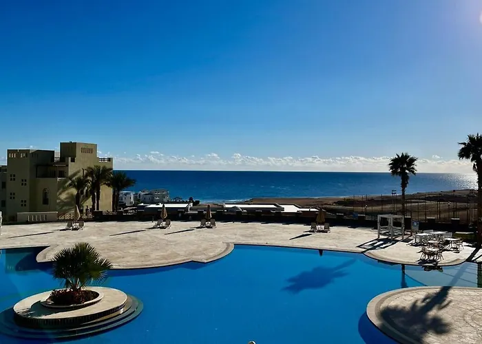 Azzurra Panoramic Sea & Pool View 1br Apartment Hurghada