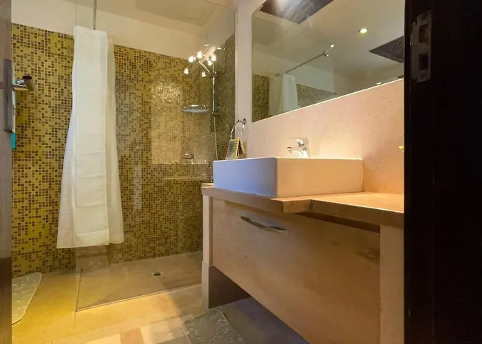 Azzurra Panoramic Sea & Pool View 1br Apartment Hurghada